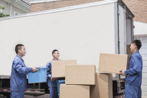 Student storage unit options in Elmersend for college belongings